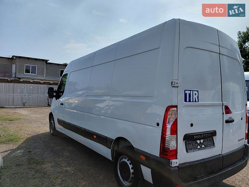 Вантажний фургон Renault Master 2018 в Івано-Франківську