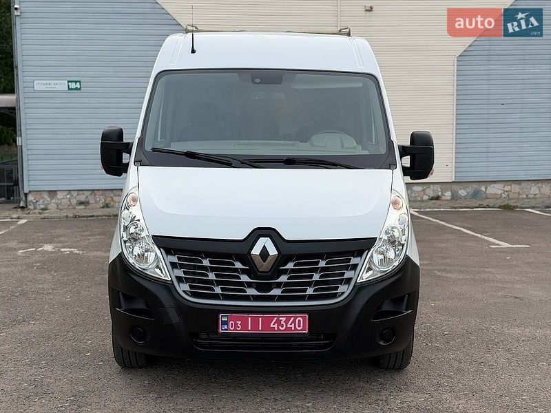 Вантажний фургон Renault Master 2017 в Дубні