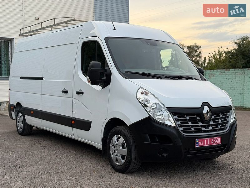 Вантажний фургон Renault Master 2017 в Дубні