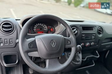 Вантажний фургон Renault Master 2017 в Дубні