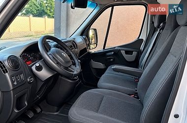 Вантажний фургон Renault Master 2015 в Харкові