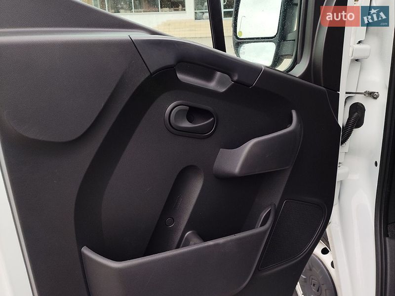 Грузовой фургон Renault Master 2022 в Ивано-Франковске
