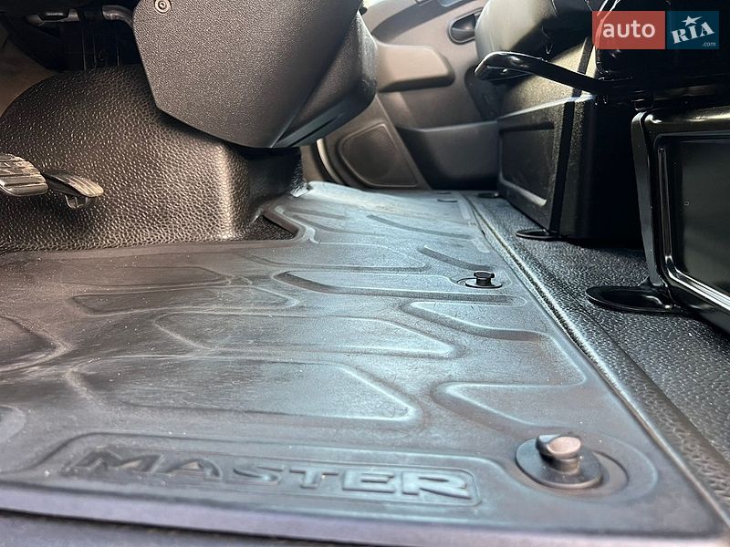 Грузовой фургон Renault Master 2018 в Бердичеве