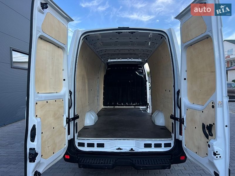 Грузовой фургон Renault Master 2018 в Бердичеве
