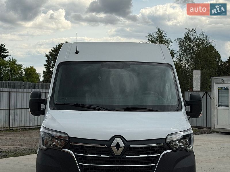 Грузовой фургон Renault Master 2023 в Дубно