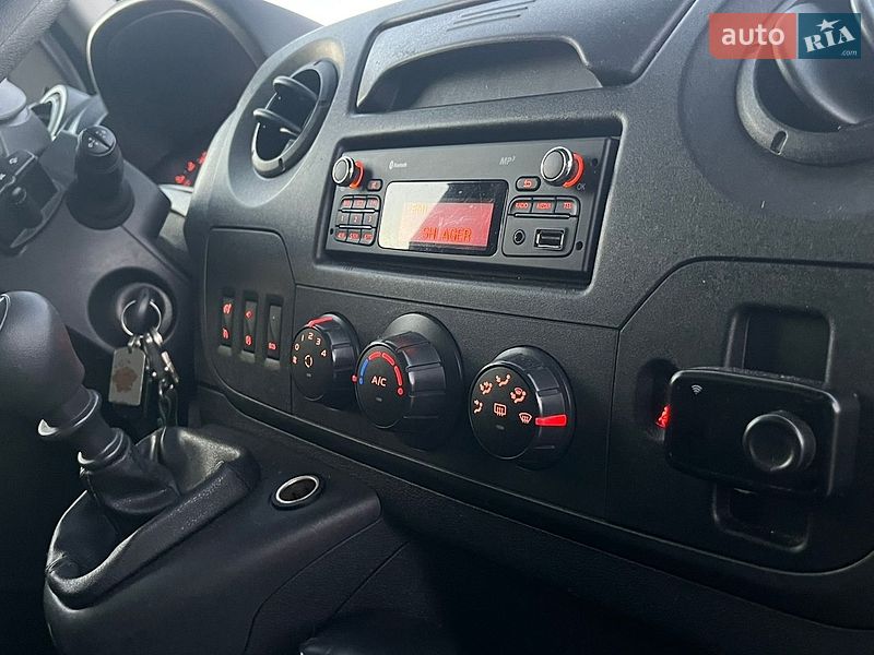 Эвакуатор Renault Master 2018 в Житомире фото 14 Эвакуатор Renault Master 2018 в Житомире
