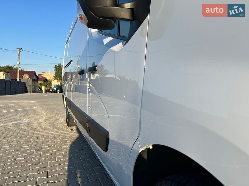 Вантажний фургон Renault Master 2021 в Дубні