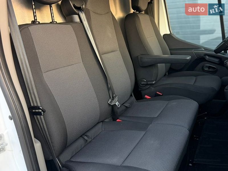Вантажний фургон Renault Master 2024 в Дубні