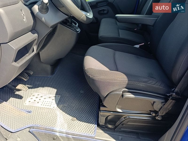 Вантажний фургон Renault Master 2019 в Краснограді