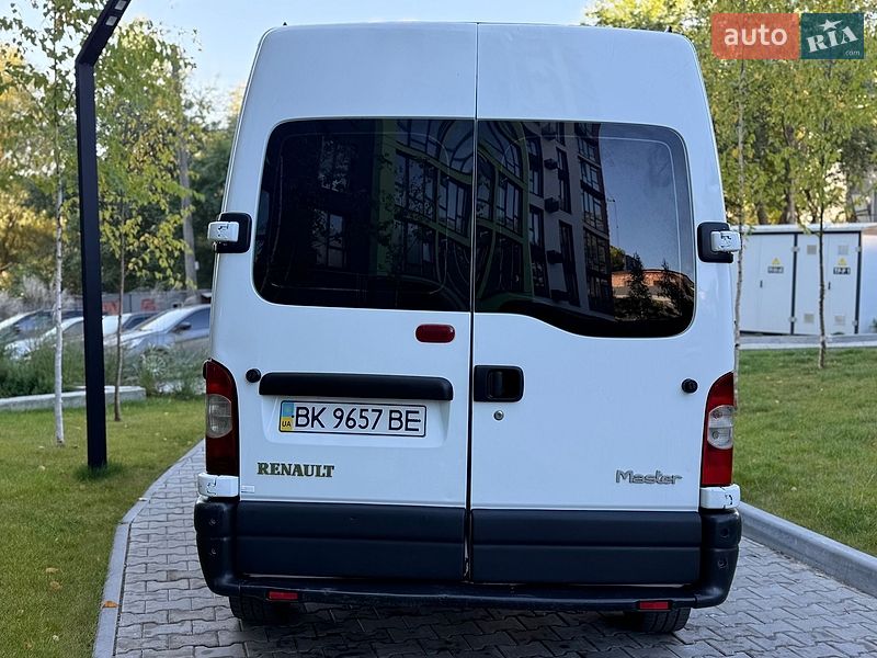 Вантажопасажирський фургон Renault Master 2005 в Хмельницькому