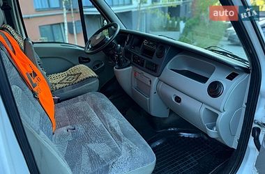 Вантажопасажирський фургон Renault Master 2005 в Хмельницькому