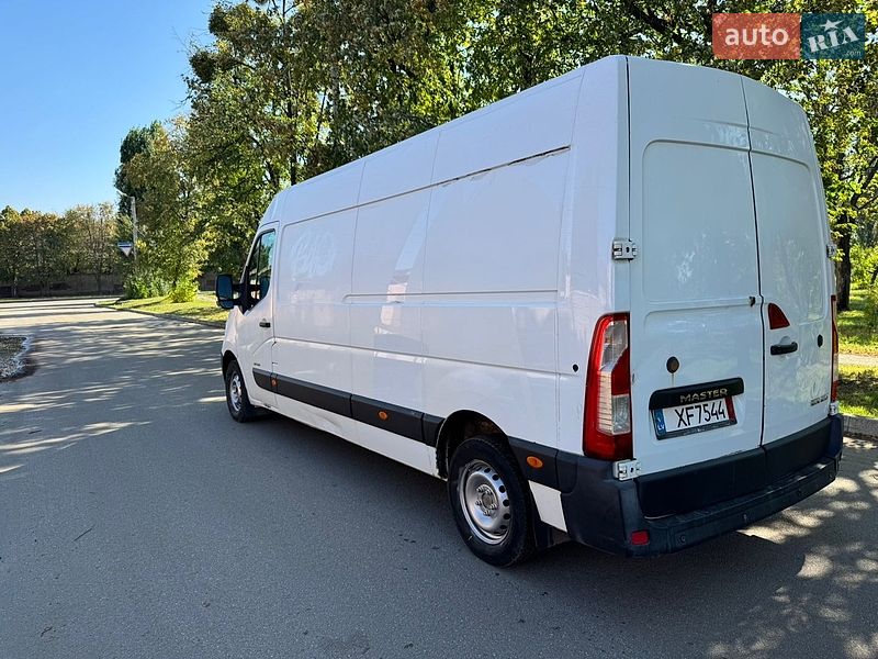 Вантажний фургон Renault Master 2012 в Харкові