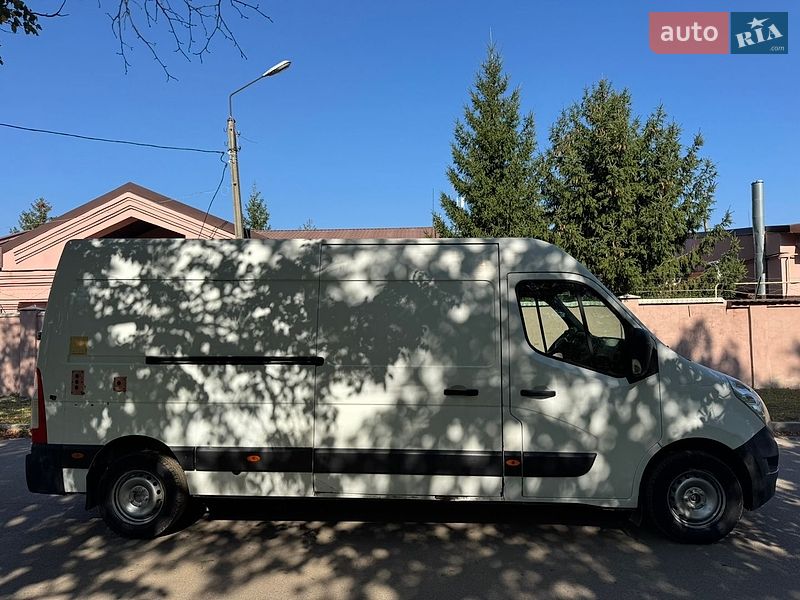 Вантажний фургон Renault Master 2012 в Харкові