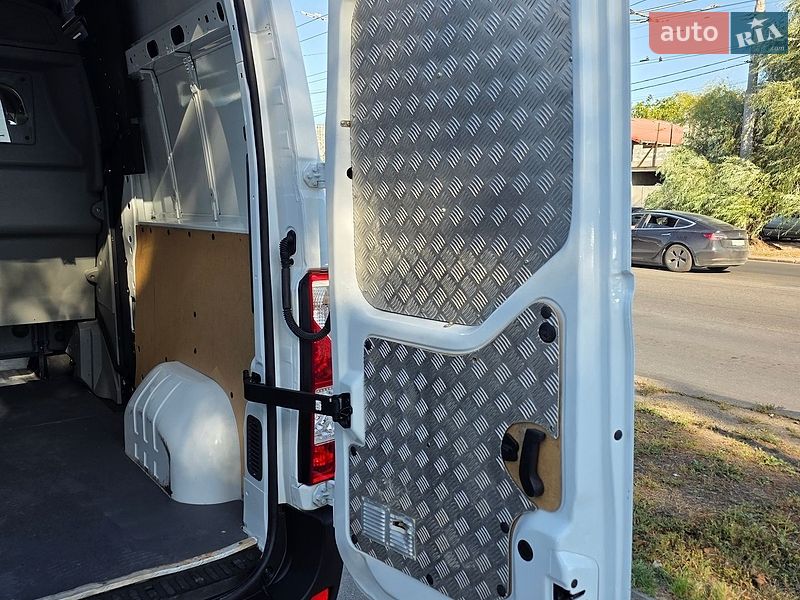 Мінівен Renault Master 2019 в Одесі