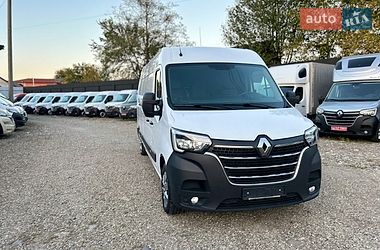 Грузовой фургон Renault Master 2022 в Хусте