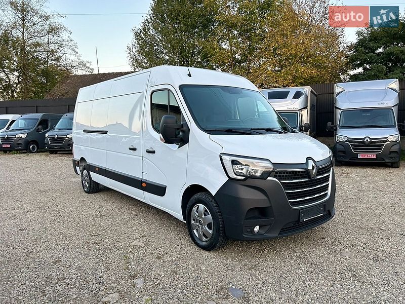 Грузовой фургон Renault Master 2022 в Хусте