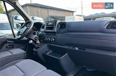 Грузовой фургон Renault Master 2022 в Хусте