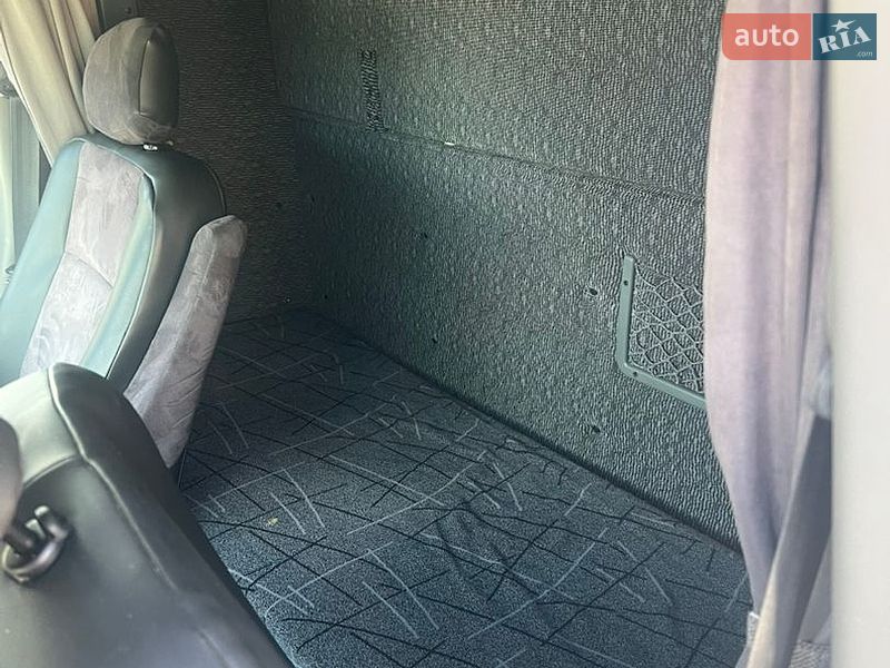 Евакуатор Renault Master 2014 в Вінниці