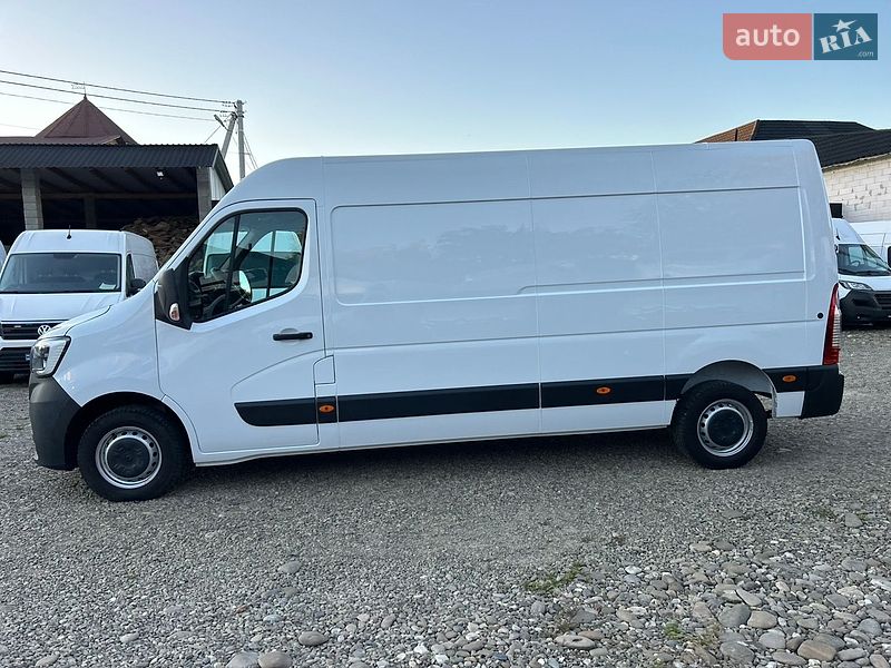 Вантажний фургон Renault Master 2022 в Хусті