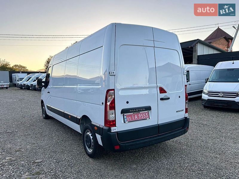 Вантажний фургон Renault Master 2022 в Хусті