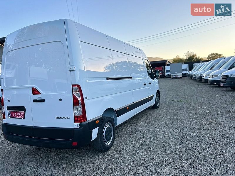 Вантажний фургон Renault Master 2022 в Хусті
