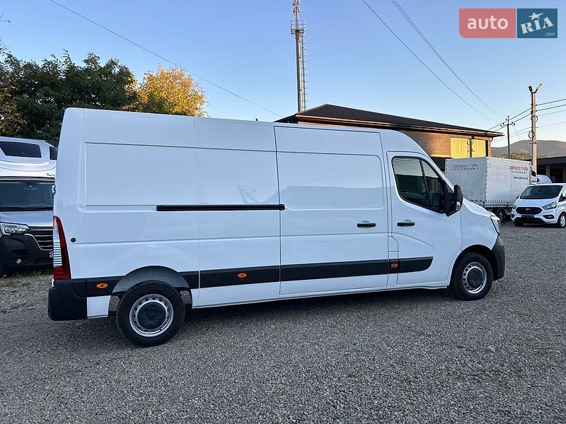 Вантажний фургон Renault Master 2022 в Хусті