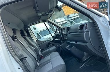 Вантажний фургон Renault Master 2022 в Хусті
