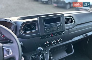 Вантажний фургон Renault Master 2022 в Хусті