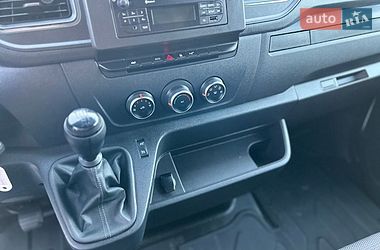Вантажний фургон Renault Master 2022 в Хусті