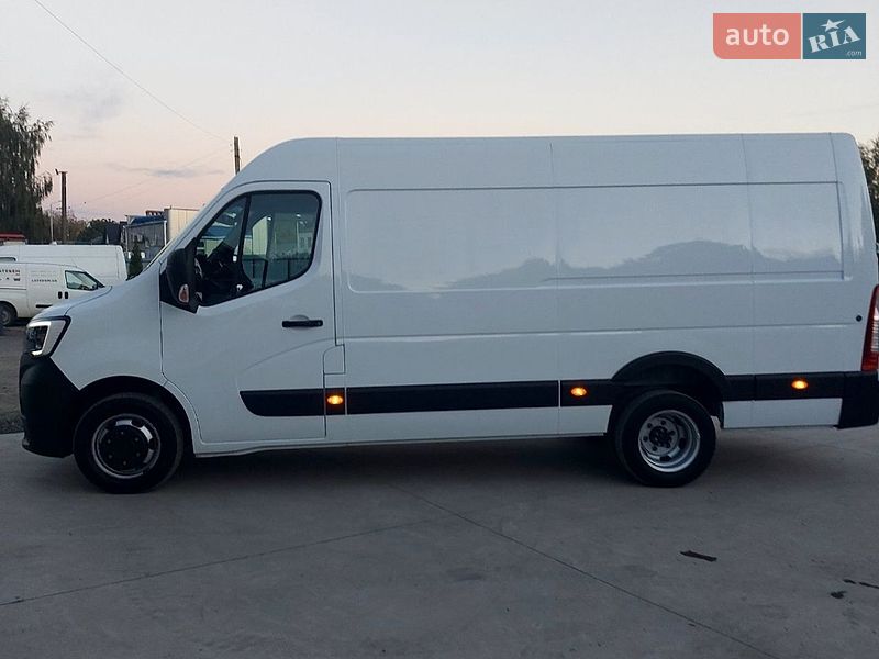 Грузовой фургон Renault Master 2022 в Львове