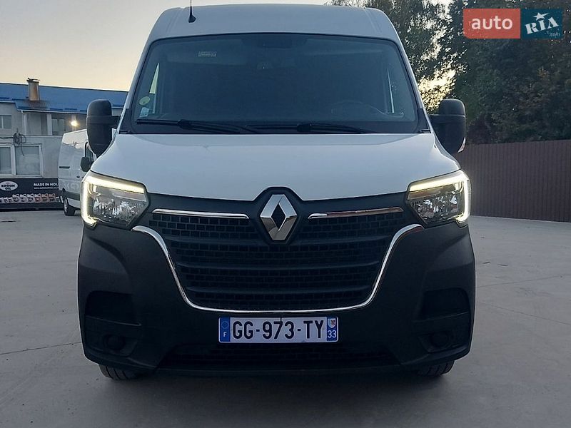Грузовой фургон Renault Master 2022 в Львове