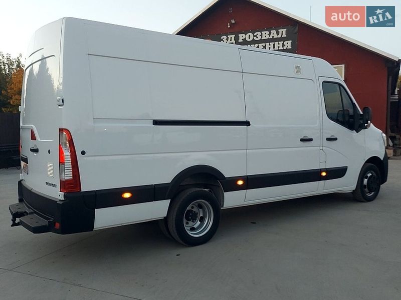 Грузовой фургон Renault Master 2022 в Львове