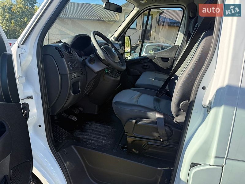 Вантажний фургон Renault Master 2019 в Дубні