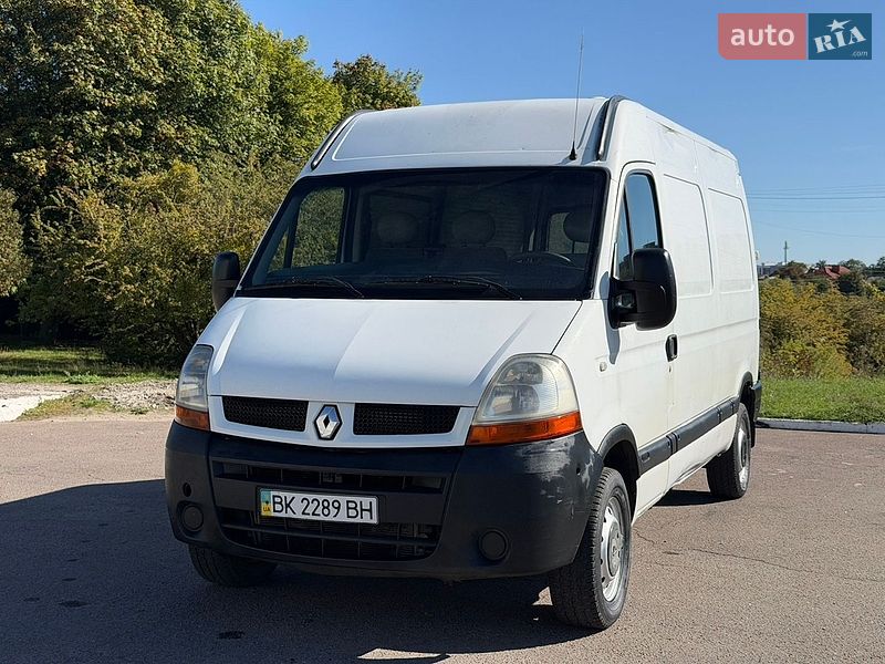 Вантажний фургон Renault Master 2006 в Рівному