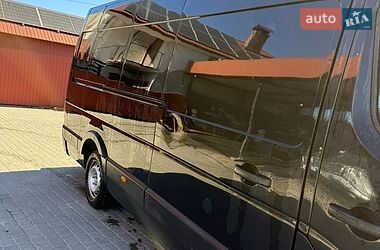 Грузовой фургон Renault Master 2018 в Косове