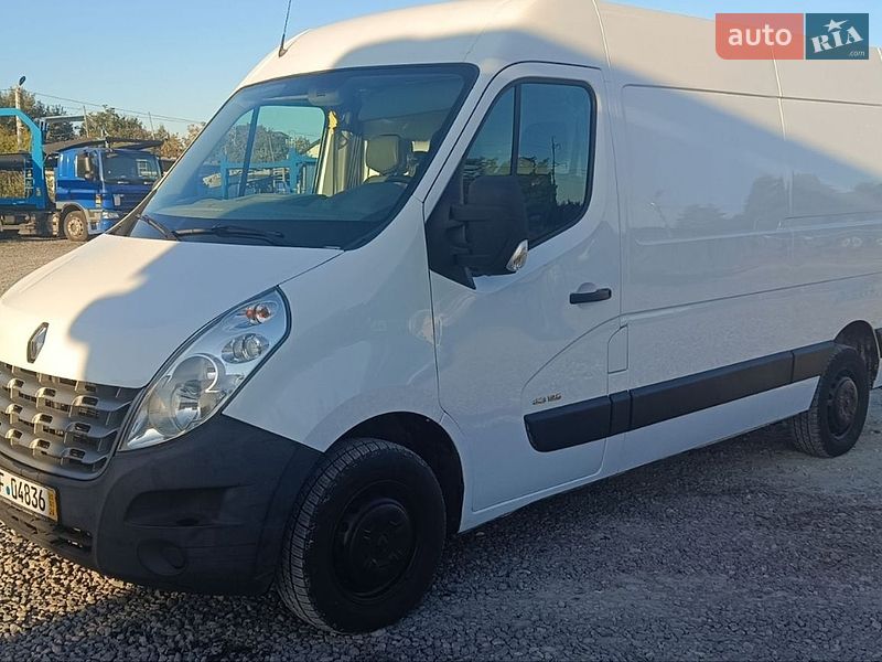 Грузовой фургон Renault Master 2010 в Львове
