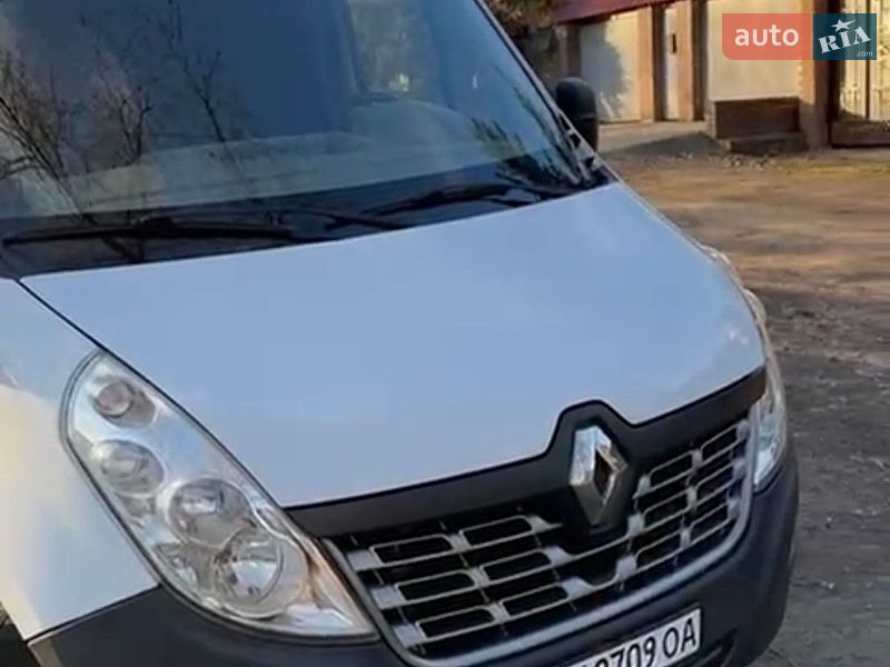 Вантажний фургон Renault Master 2017 в Полтаві