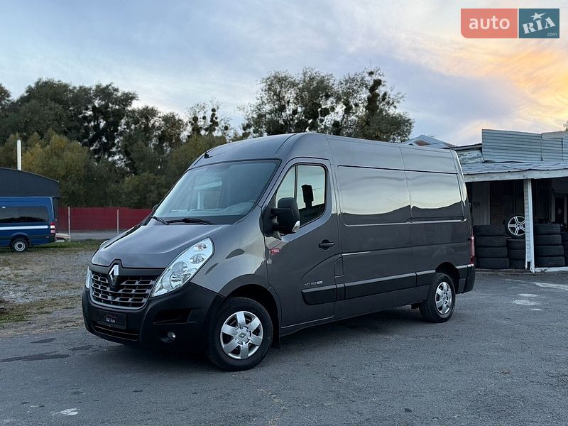 Грузовой фургон Renault Master 2017 в Бродах