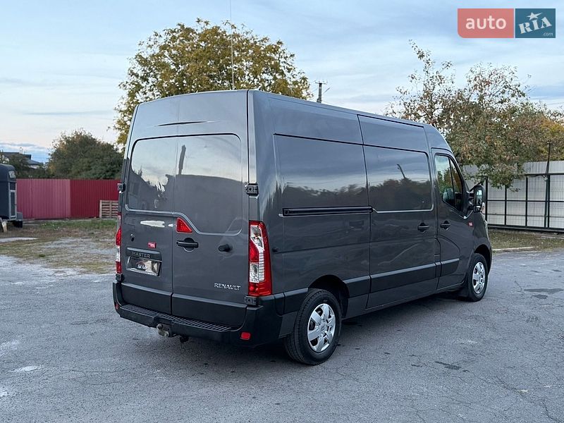 Грузовой фургон Renault Master 2017 в Бродах