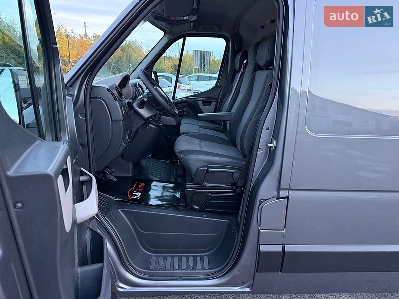 Грузовой фургон Renault Master 2017 в Бродах