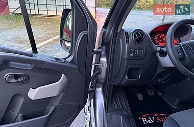 Грузовой фургон Renault Master 2017 в Бродах