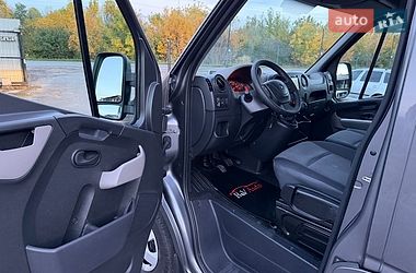 Грузовой фургон Renault Master 2017 в Бродах