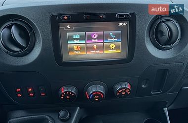 Грузовой фургон Renault Master 2017 в Бродах