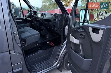 Грузовой фургон Renault Master 2017 в Бродах