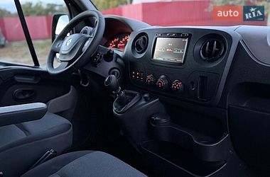 Грузовой фургон Renault Master 2017 в Бродах