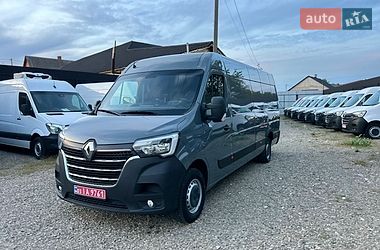 Грузовой фургон Renault Master 2022 в Хусте