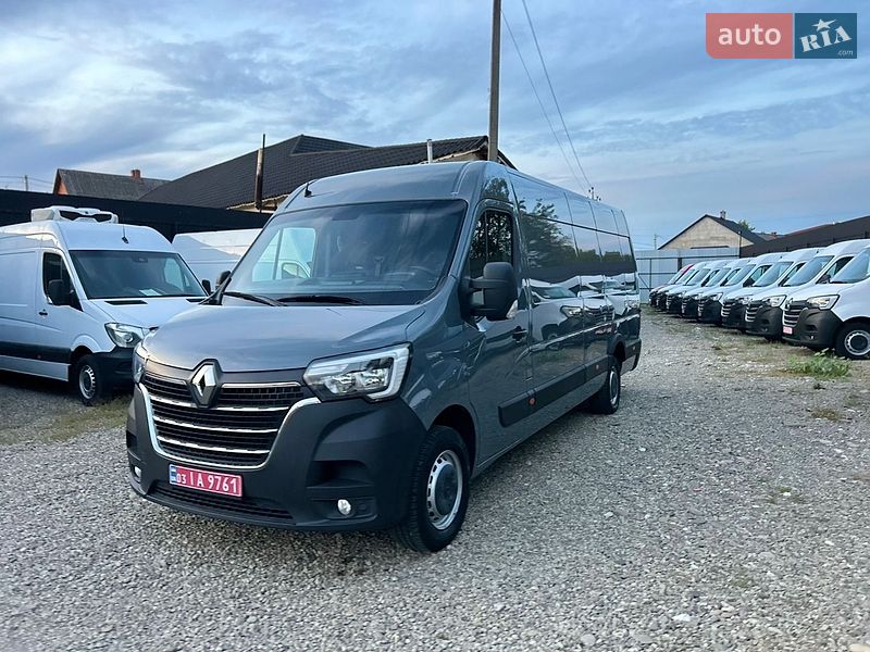 Грузовой фургон Renault Master 2022 в Хусте