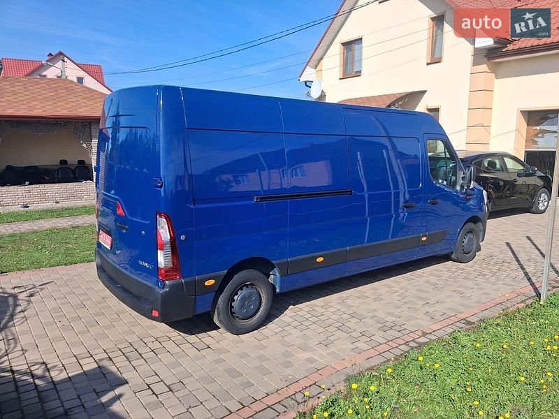 Микроавтобус грузовой (до 3,5т) Renault Master 2022 в Калуше