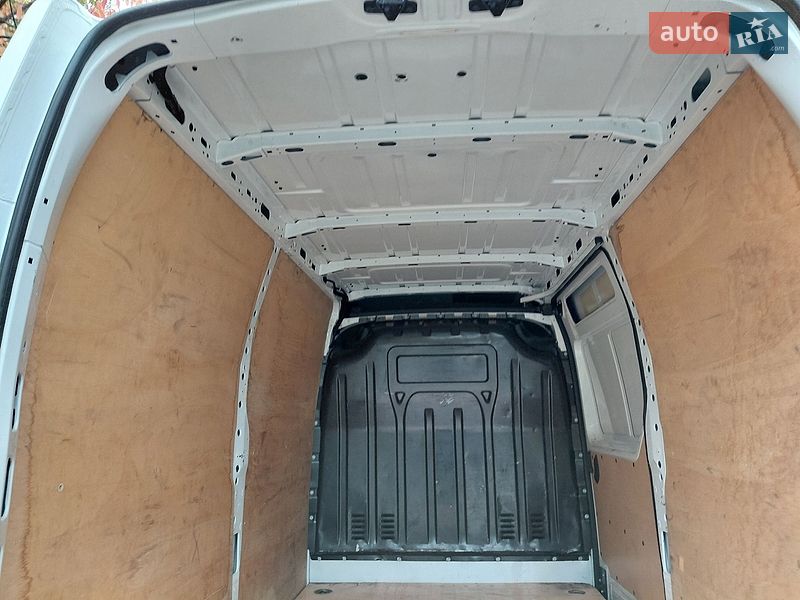 Вантажний фургон Renault Master 2023 в Івано-Франківську