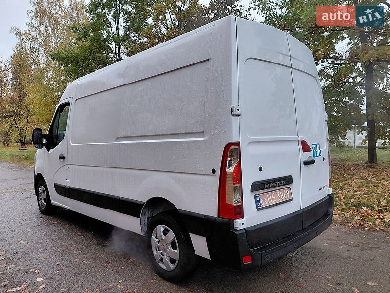 Вантажний фургон Renault Master 2023 в Івано-Франківську